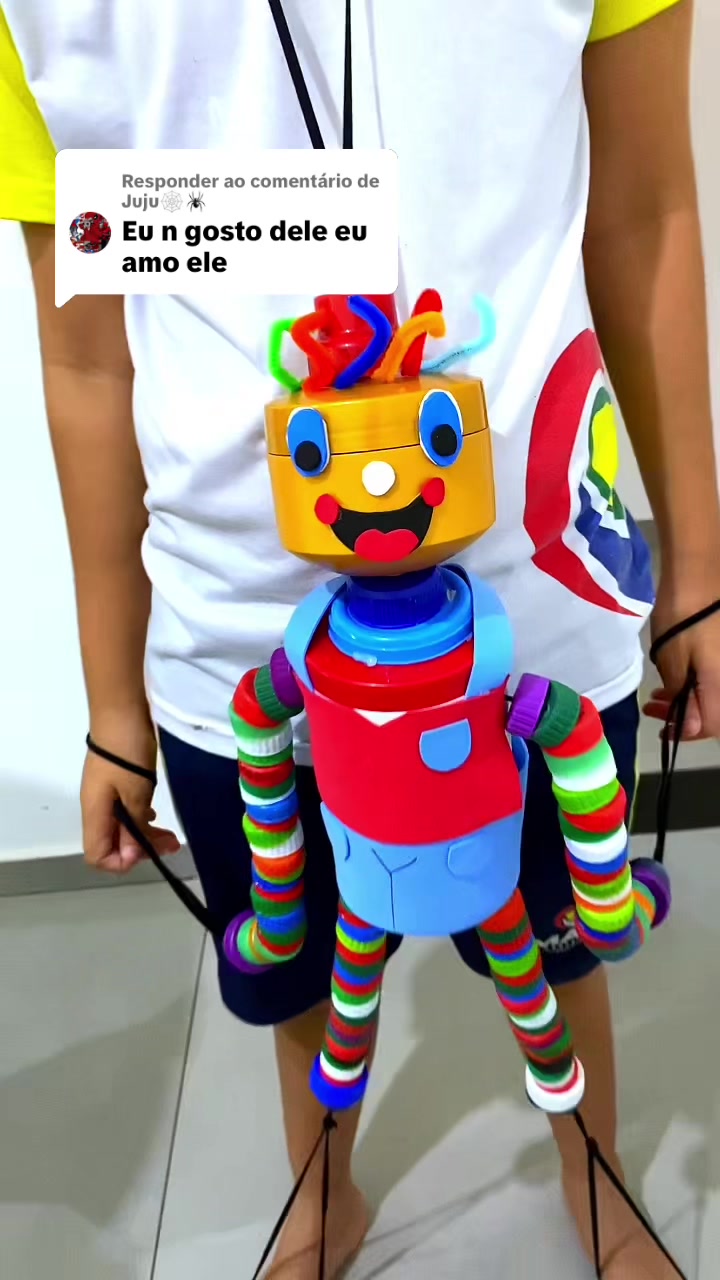 @Tia.dani.e.os.gemeos