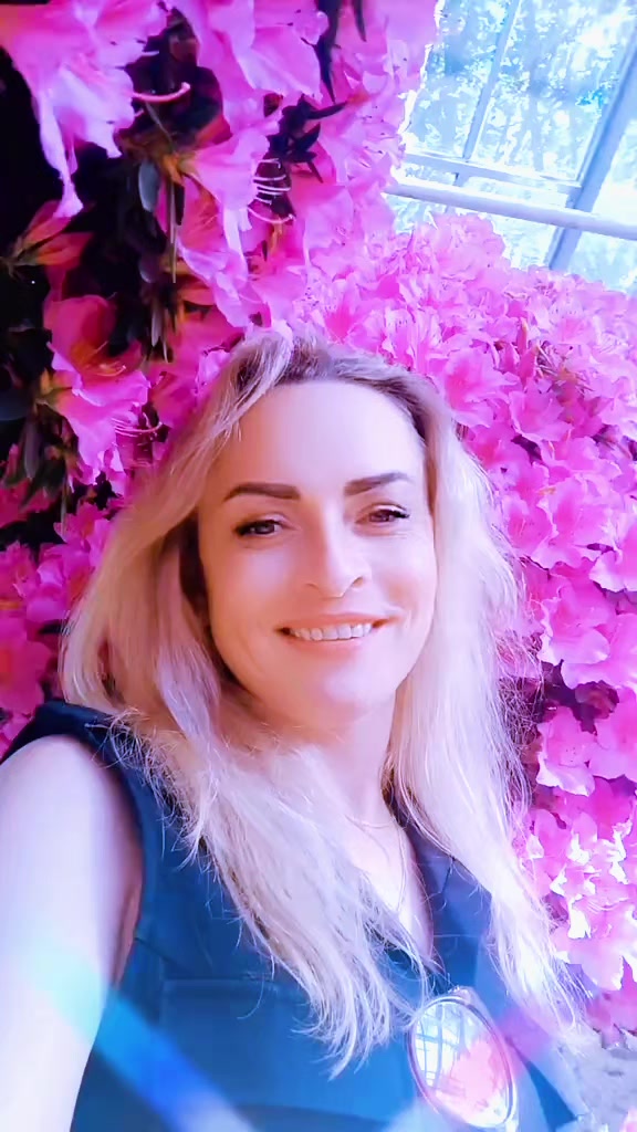 @Viktoriia