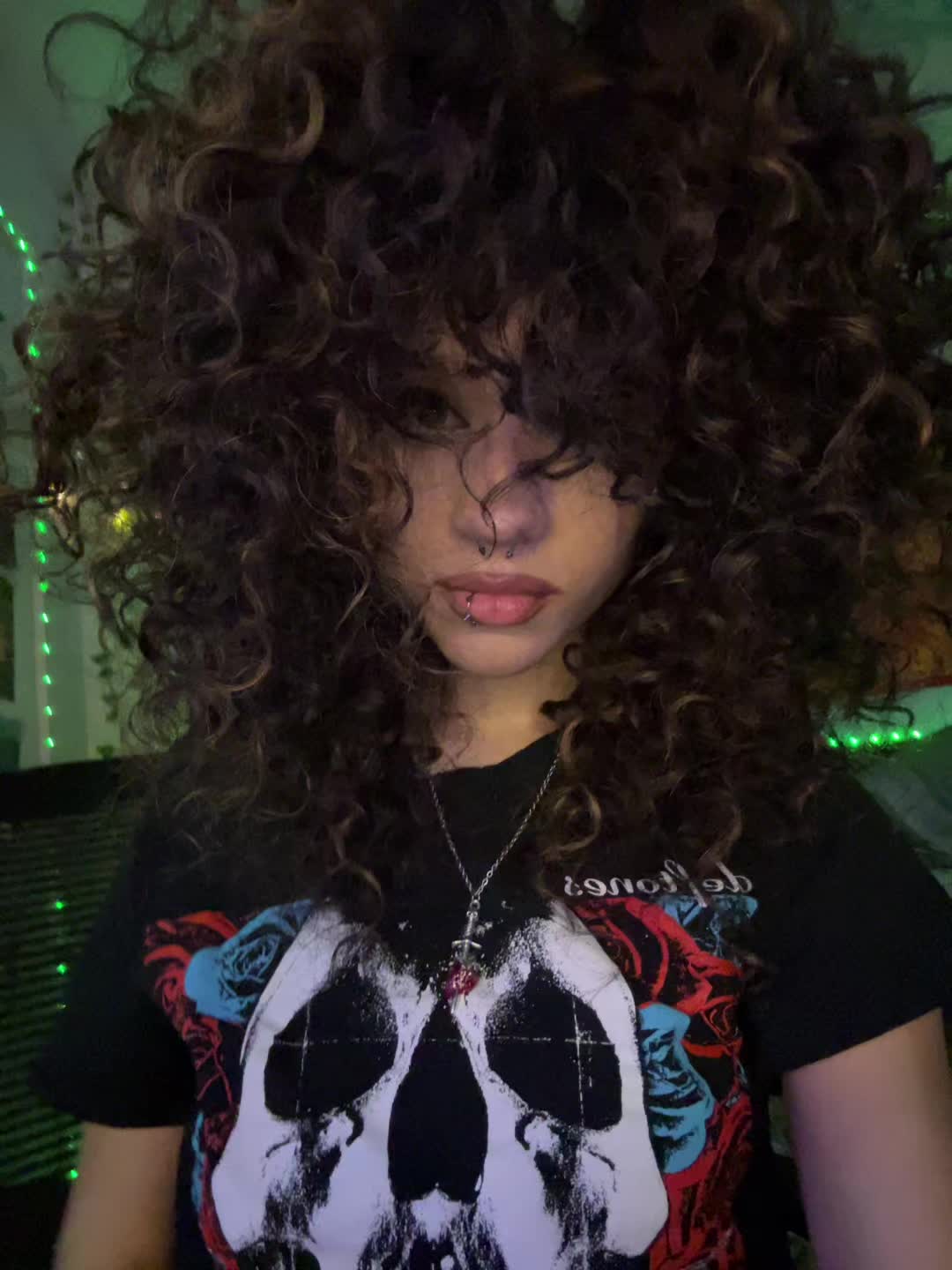 @curlycrazycutie