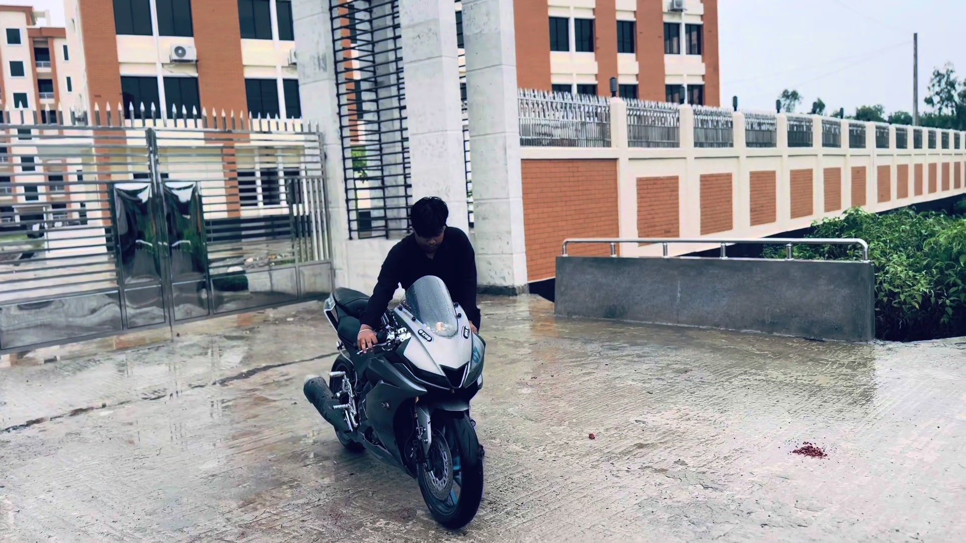 @sai._mon__