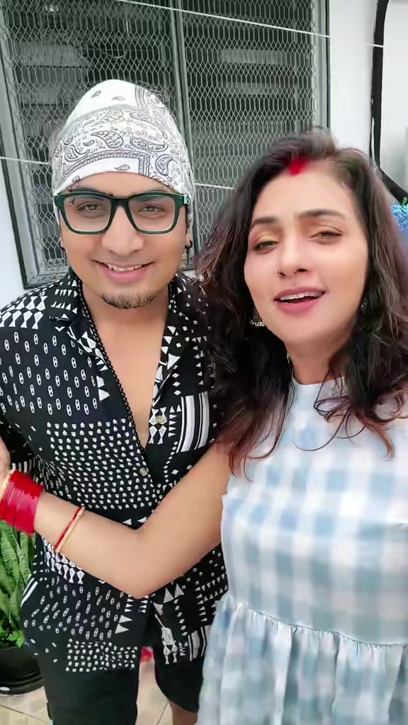 @Roselyn Sharma♥️