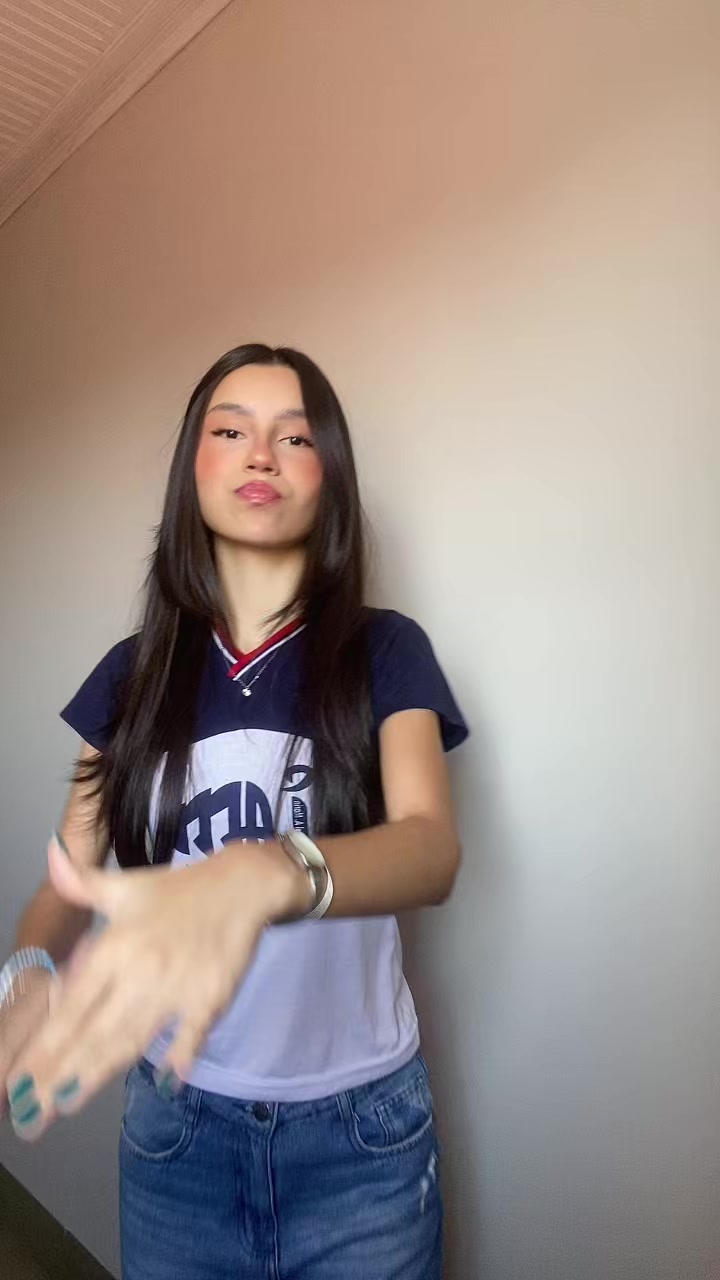 @Dailyy.anaclaraa