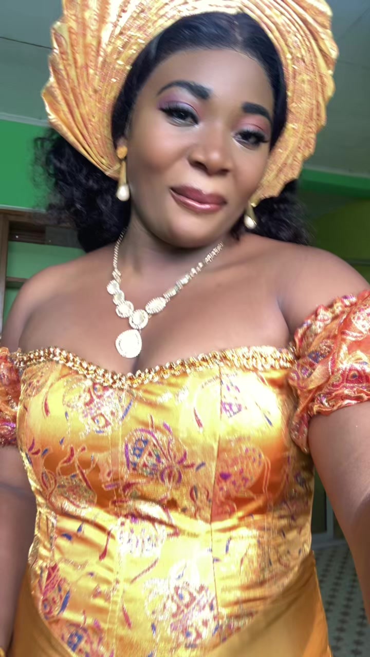 @Fadelle House