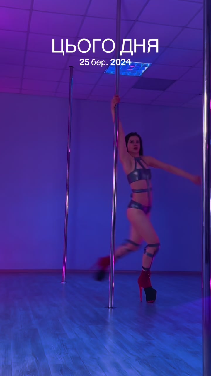 @Instagram: katrinka_dance