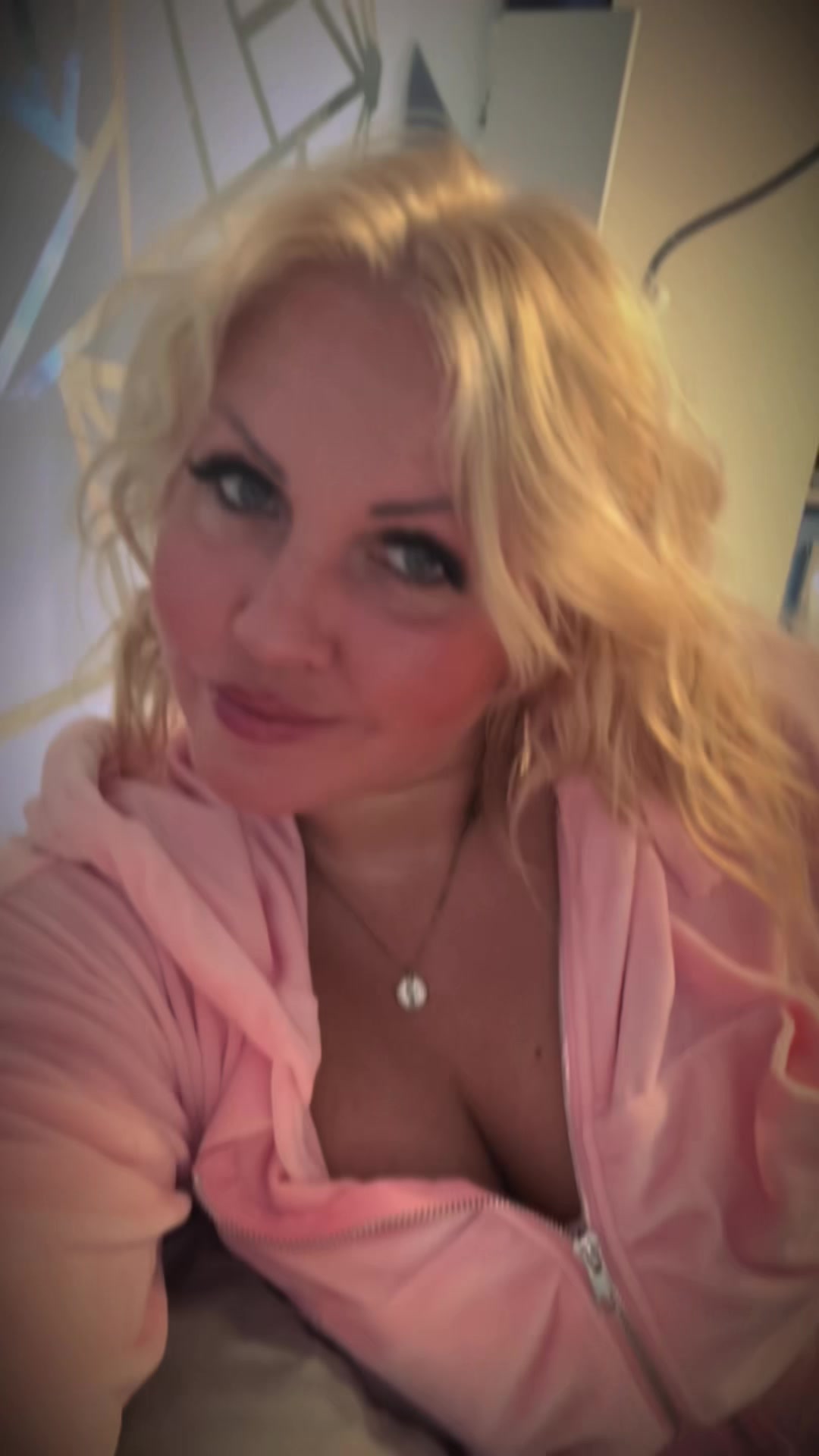 @ana_melody_ania