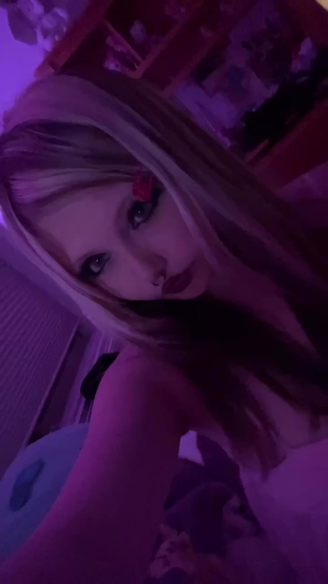 @roxi
