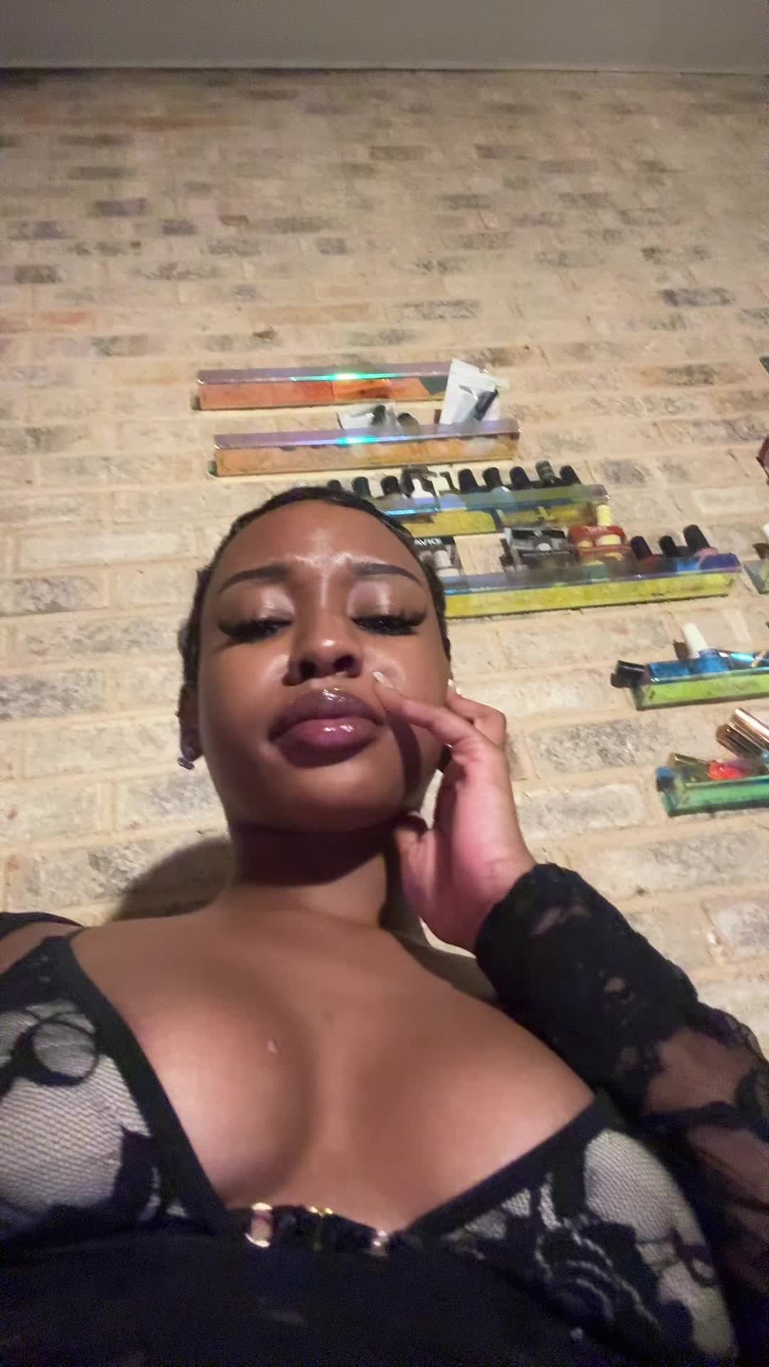 @vickiwiththepixie