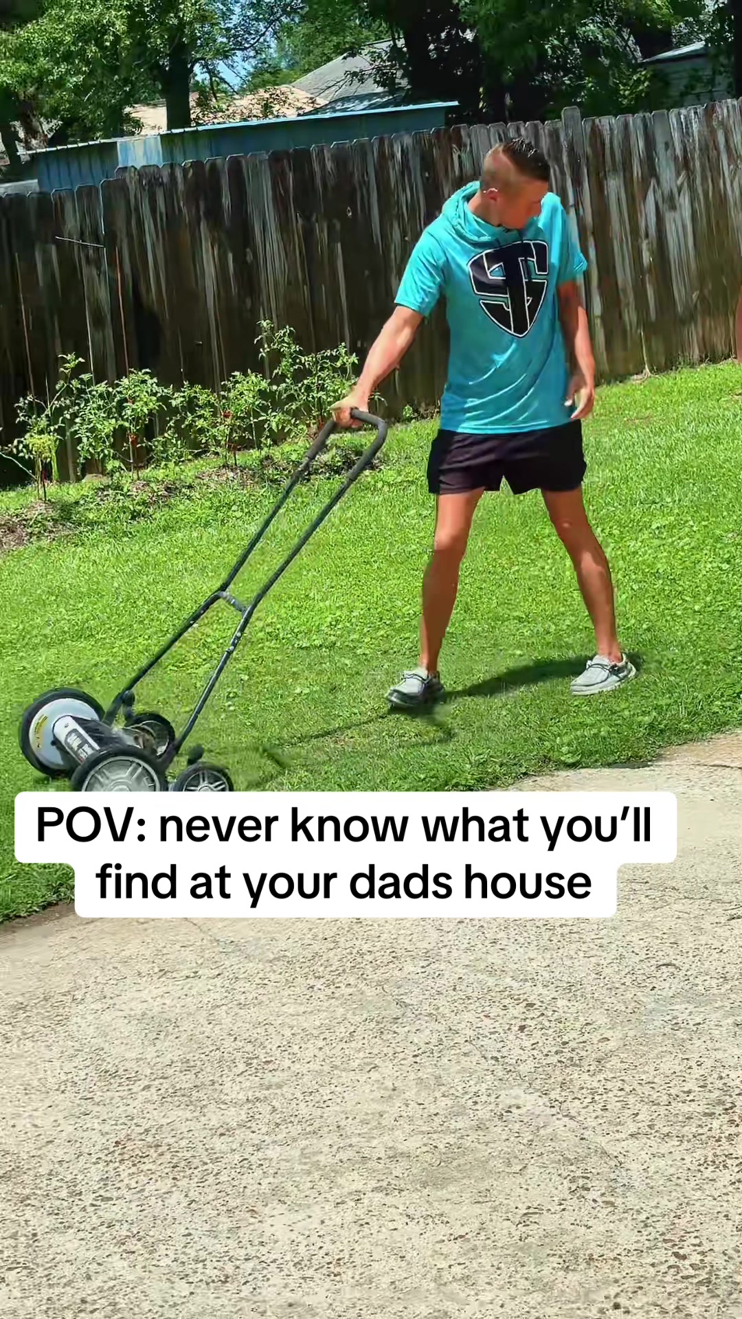 @BritniLynne_10