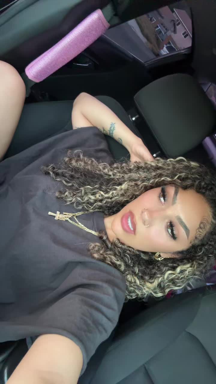 @laanniiilovee