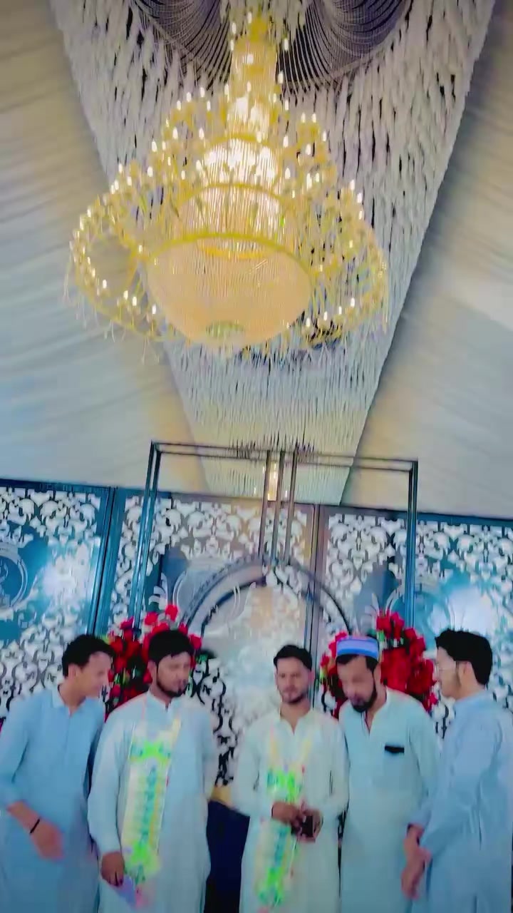 @🐚👑 𝐀Ⓡв𝔸ⓩ кℍ𝓪𝔫 🎈🐙