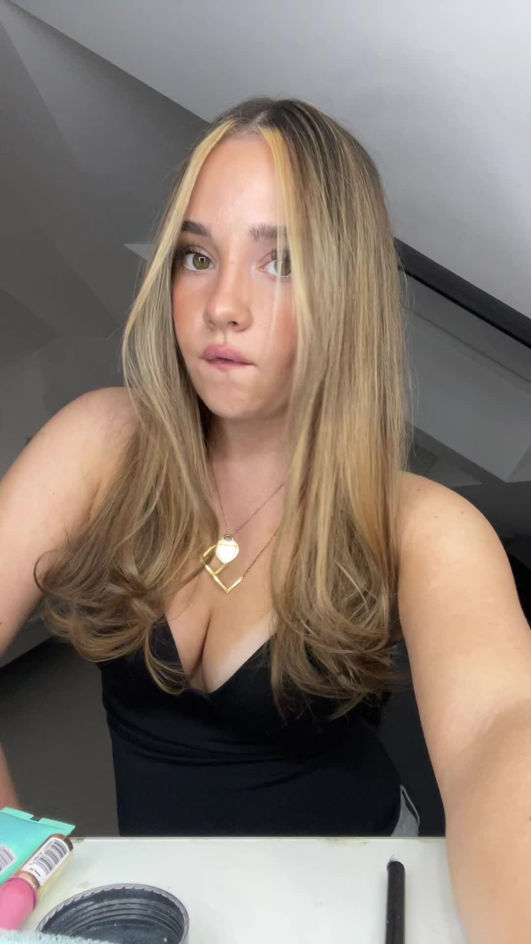@Elisa🦦