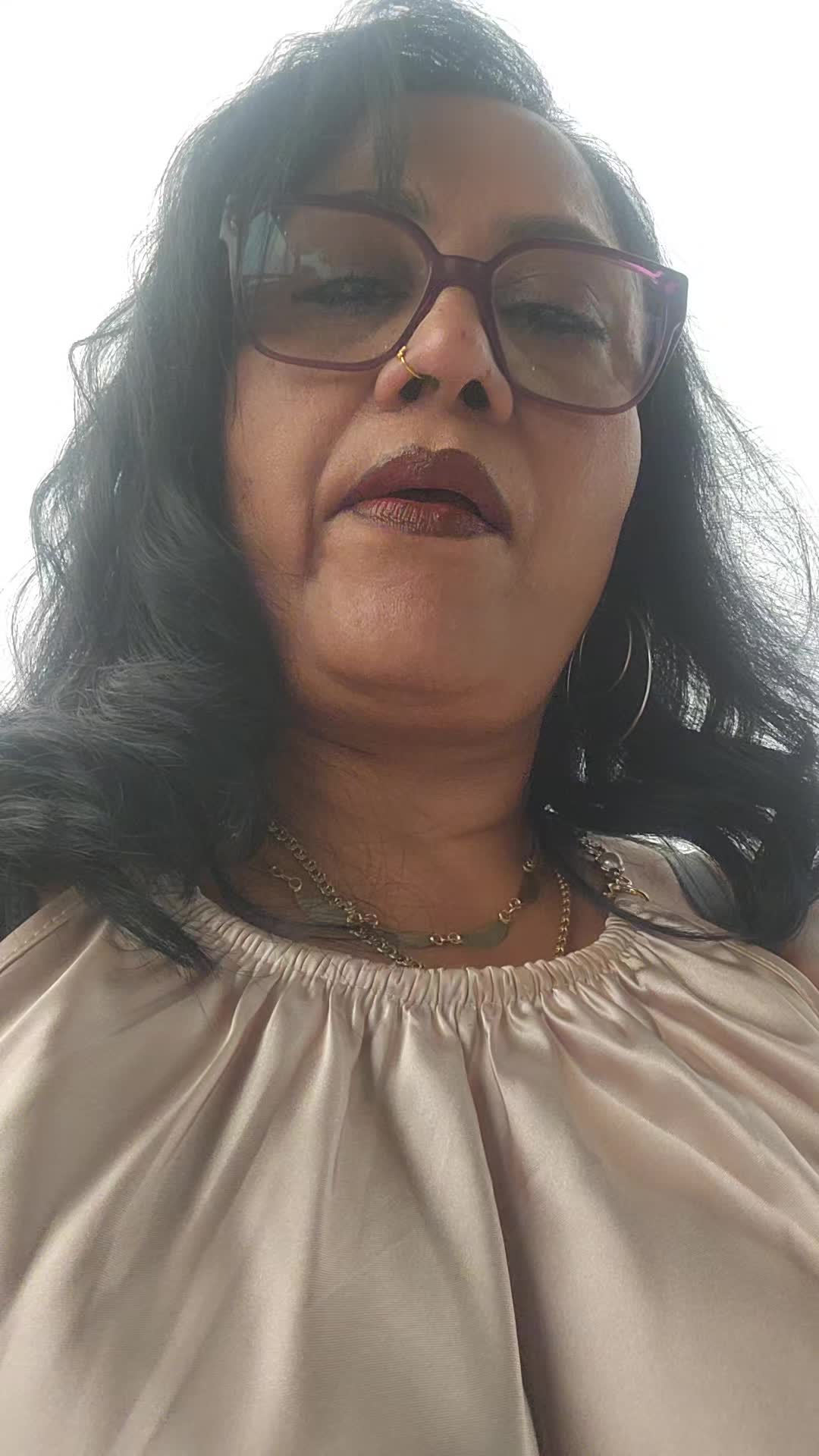 @userRoopa2454