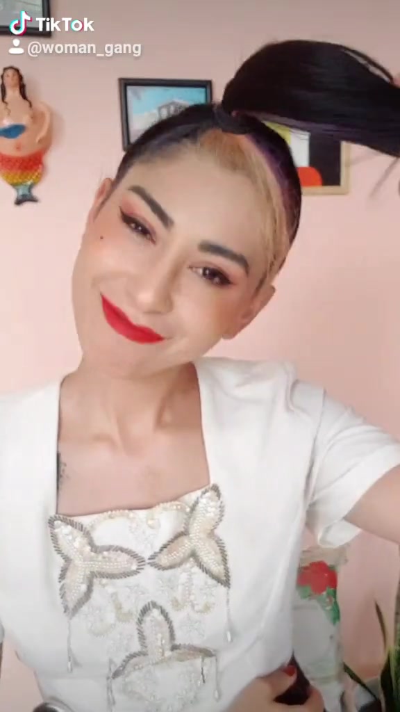 @Kat