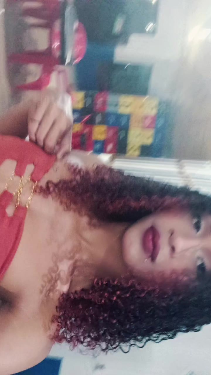 @Luana Dalyla
