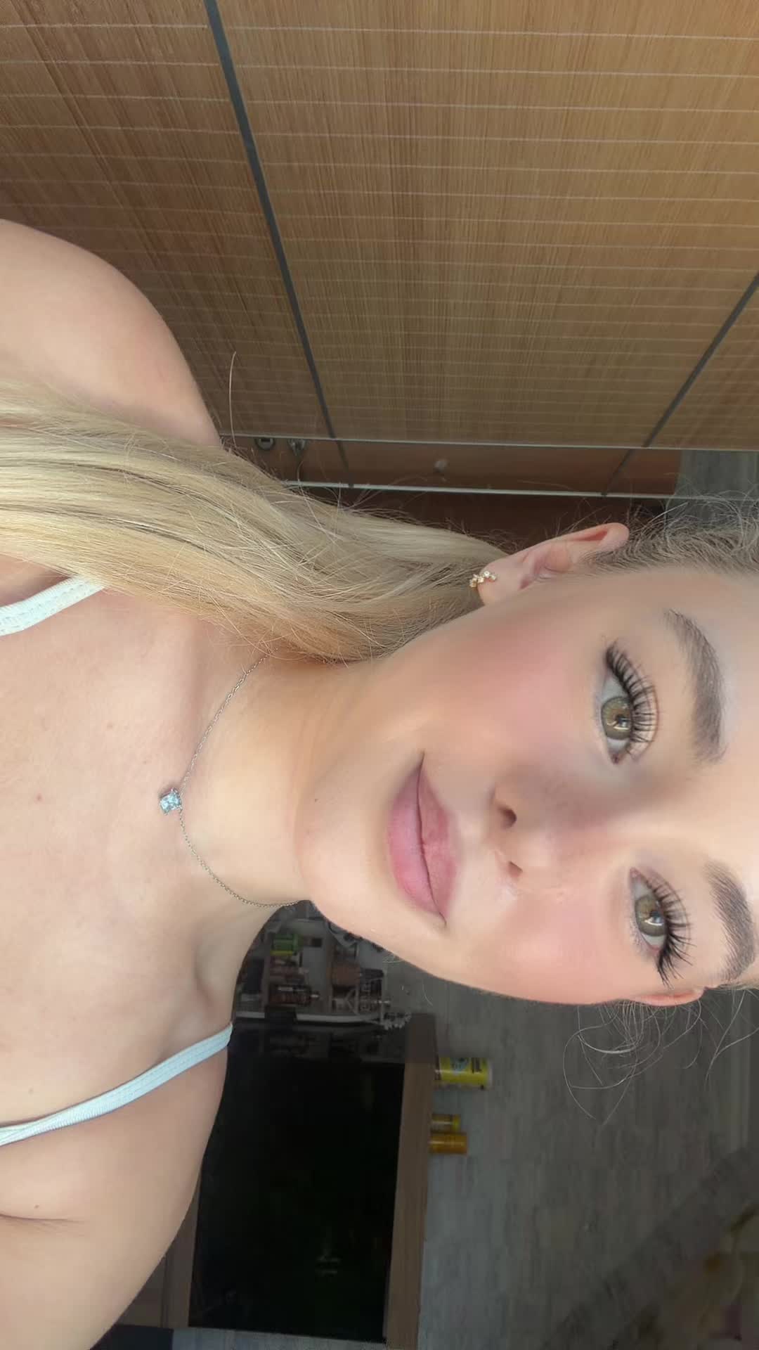 @adelina.s_08