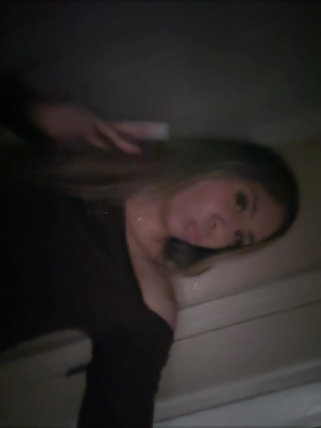 @𝒜𝓃𝒶𝒽𝒾 🩰