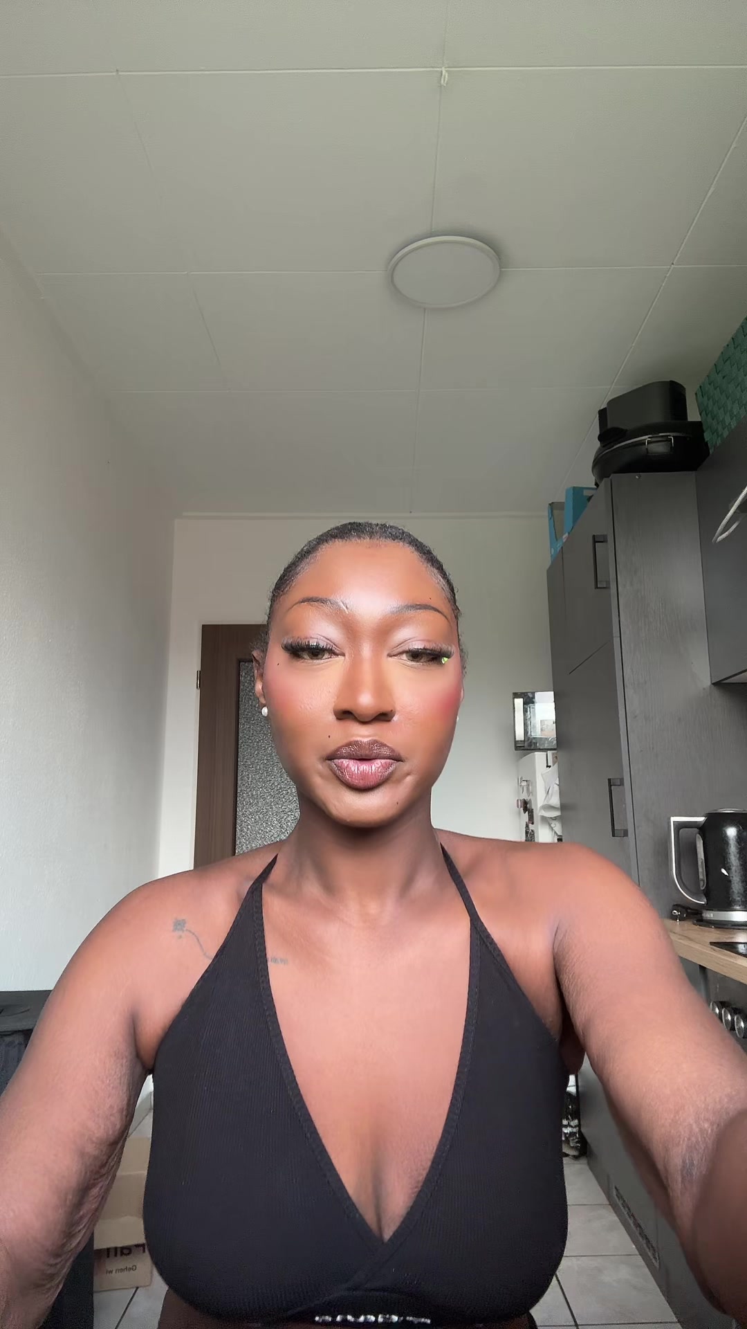 @Enoaboraa