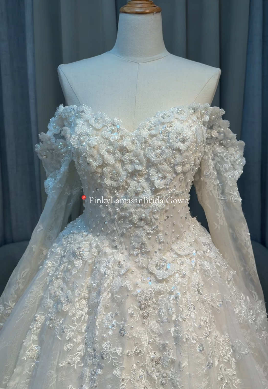 @pinkylamasanbridalgown