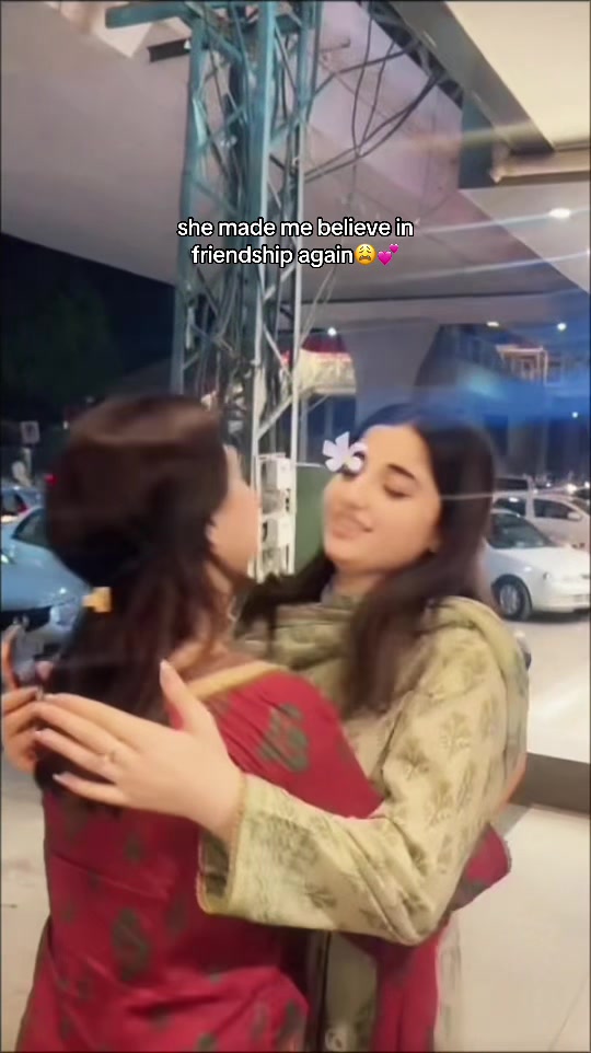 @hoorain❤️&zwj;🩹