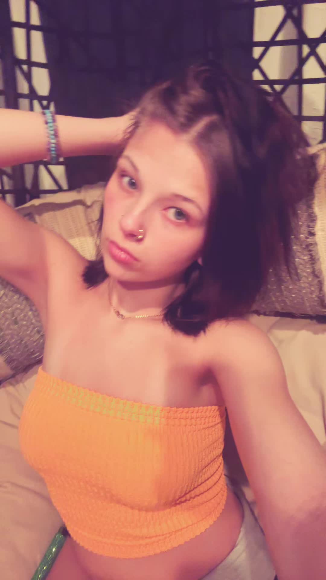 @️