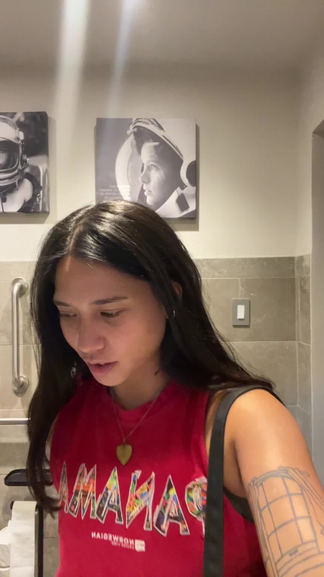 @GG