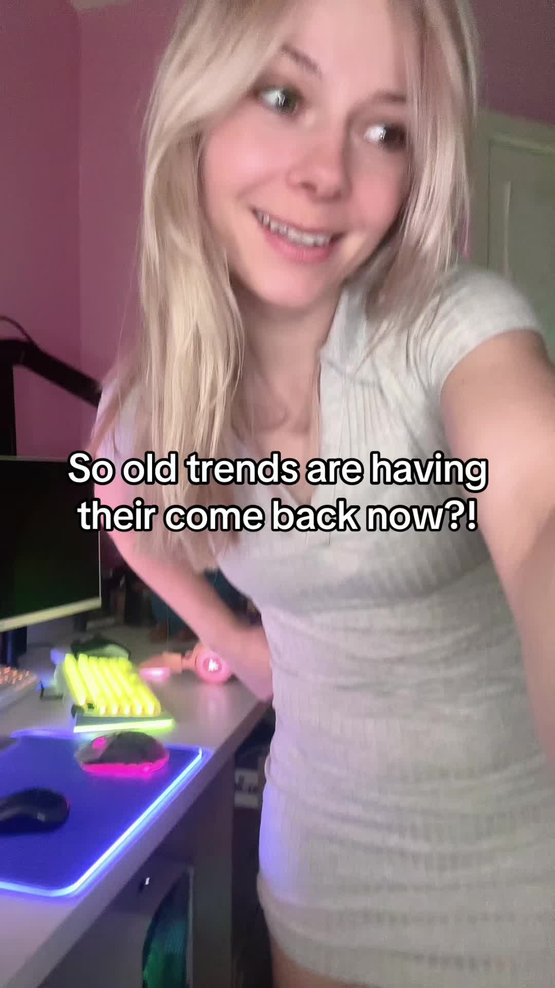 @SmileyDani158