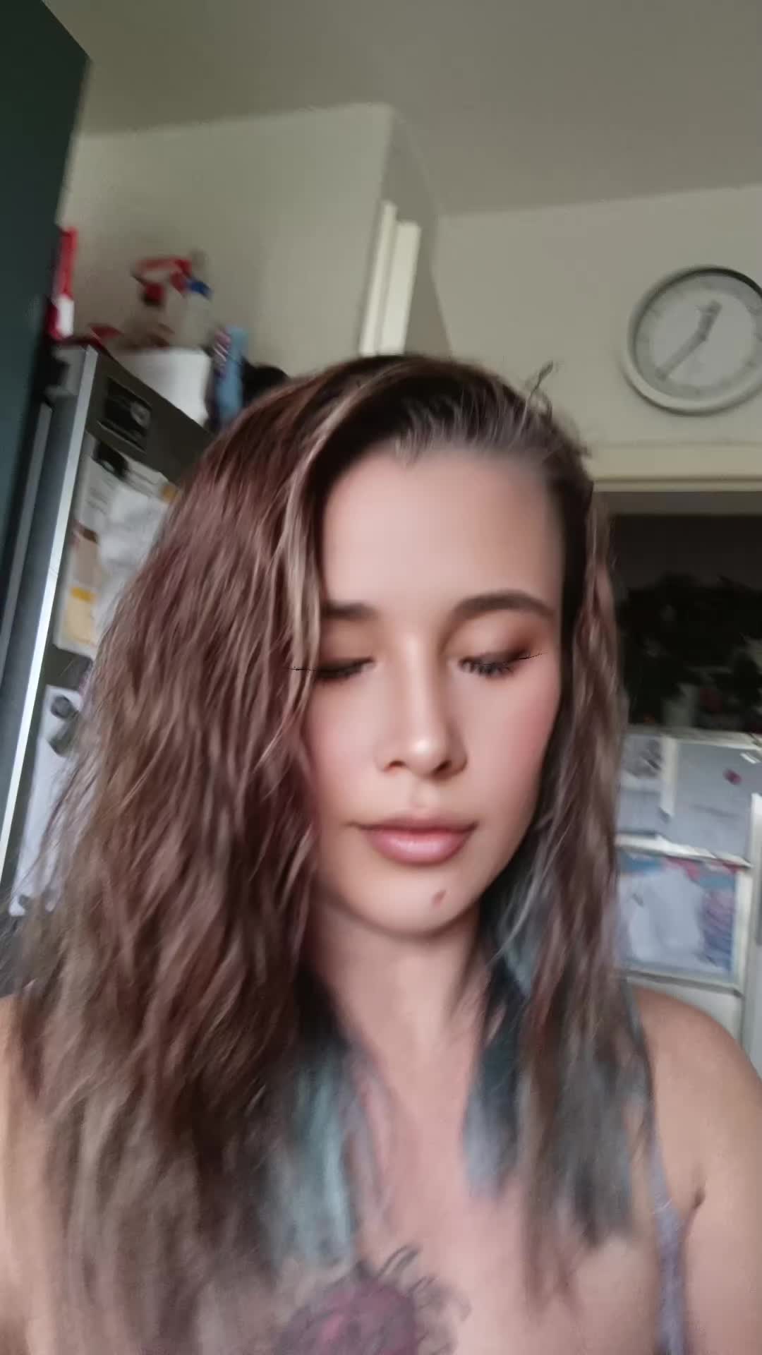 @Vi