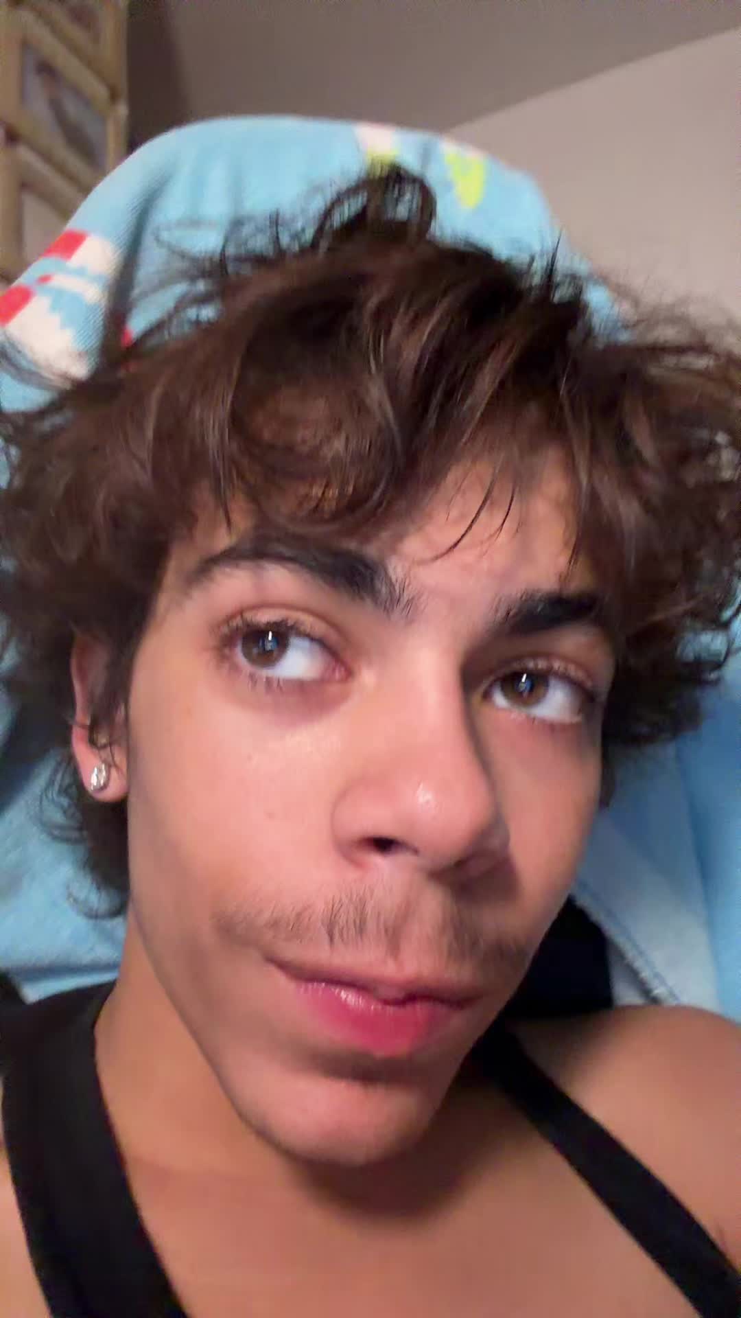 @iseezayy