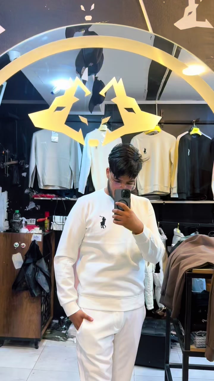 @Wolves Land