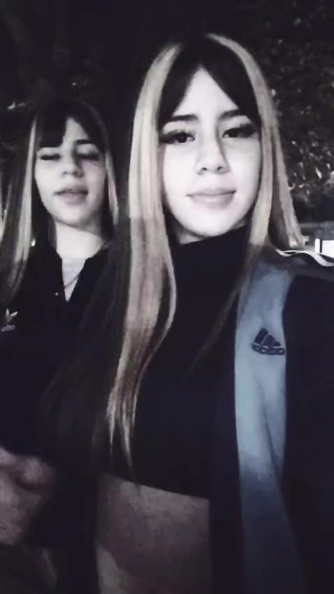 @Las melliz 🏌️♀️🎸