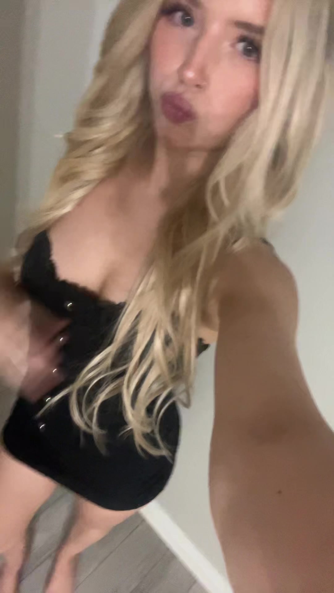 @p00pg1rl2