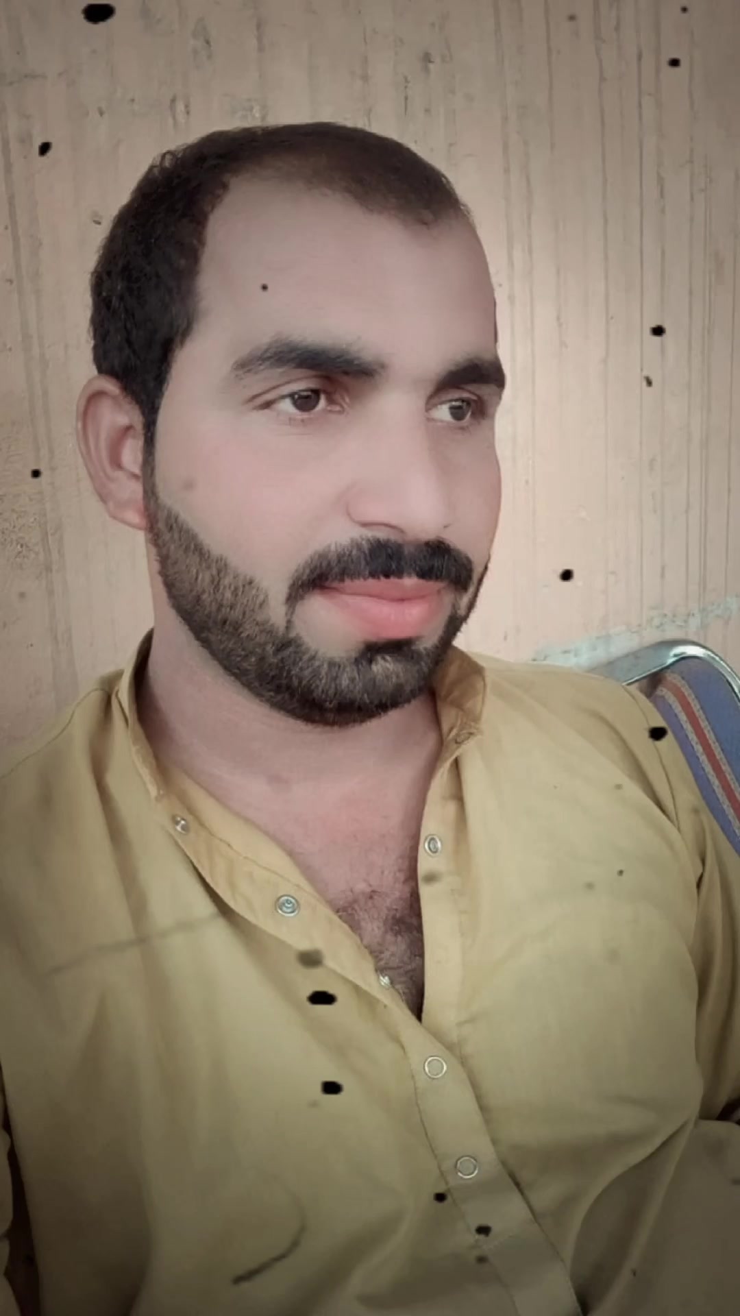 @Um. arain