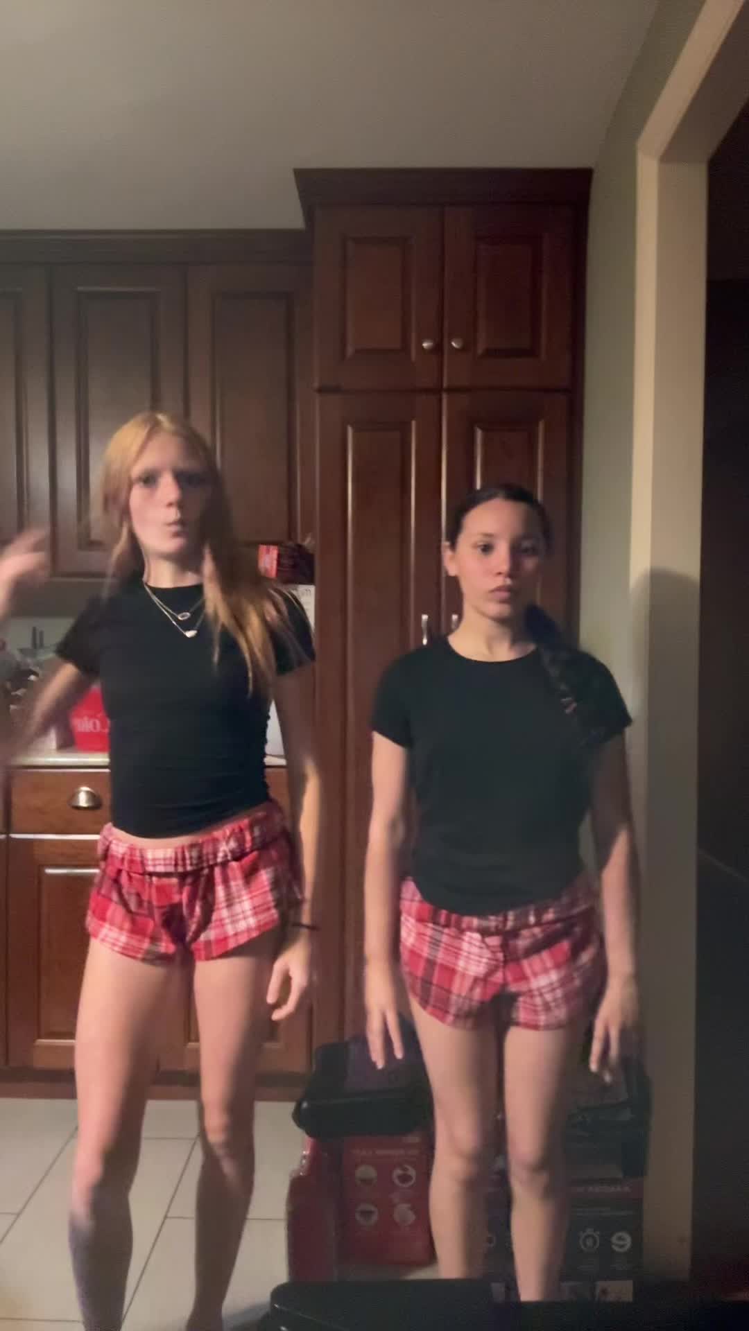 @🧚♀️✨brooklyn1221✨🧚♀️