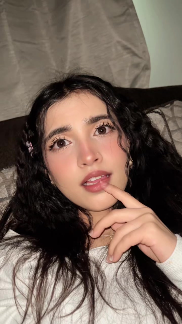 @Aaradhana 💫