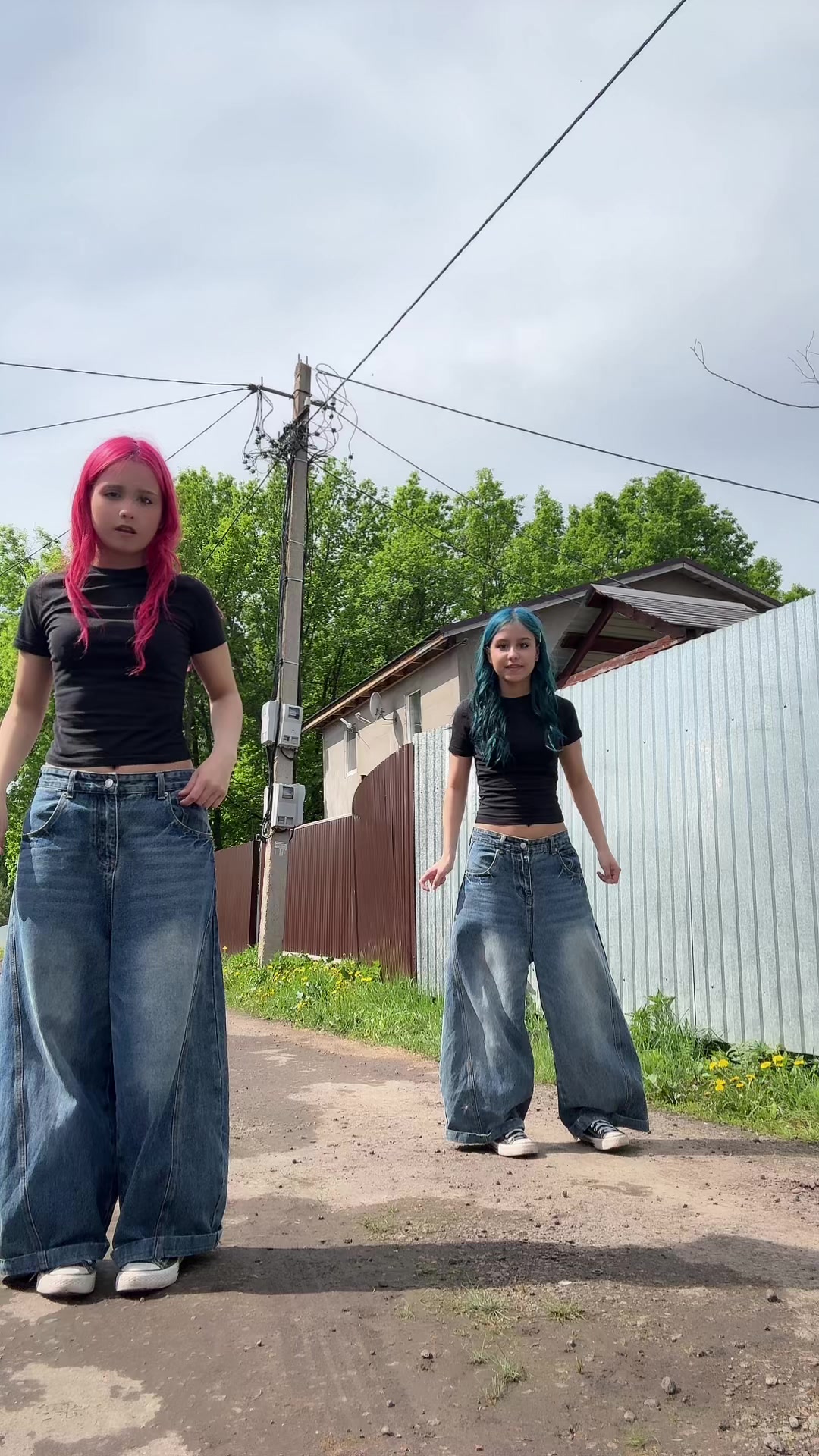 @тгк:Те самые близняшки 🍒