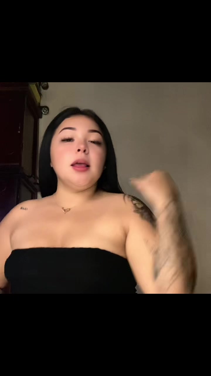 @Yari🍒🫦🕷️
