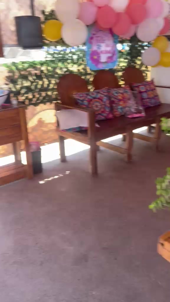 @Dra Gabriela F&eacute;lix