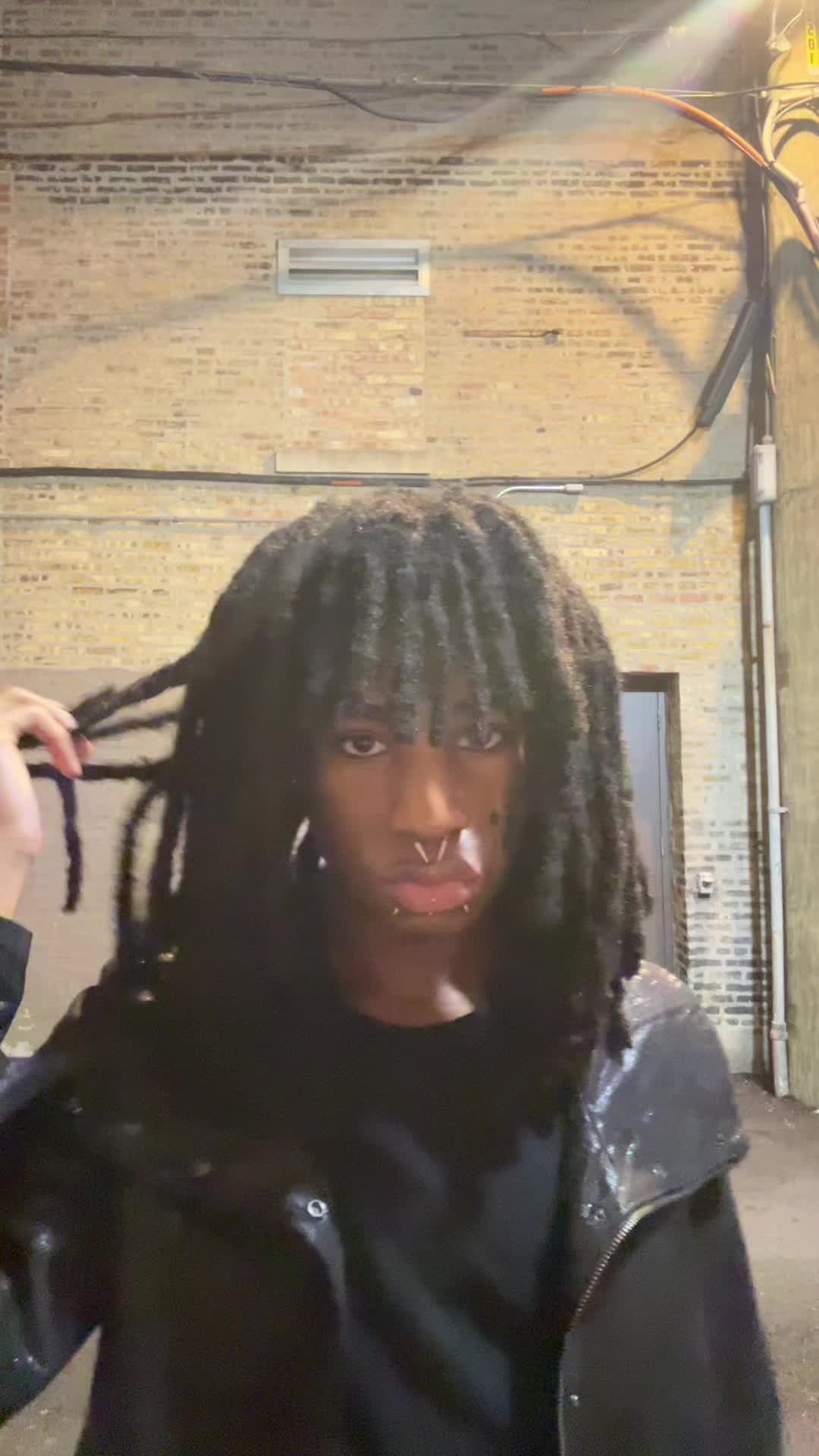 @saya