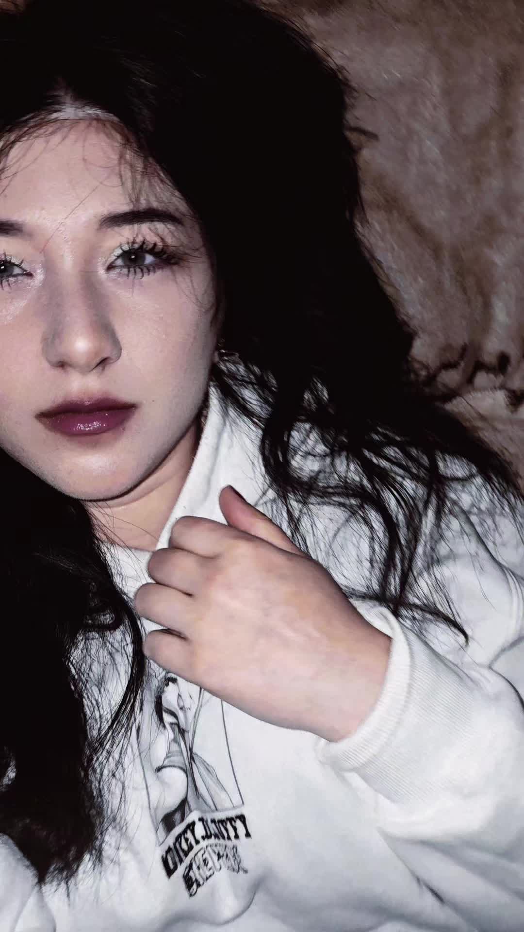 @🖤