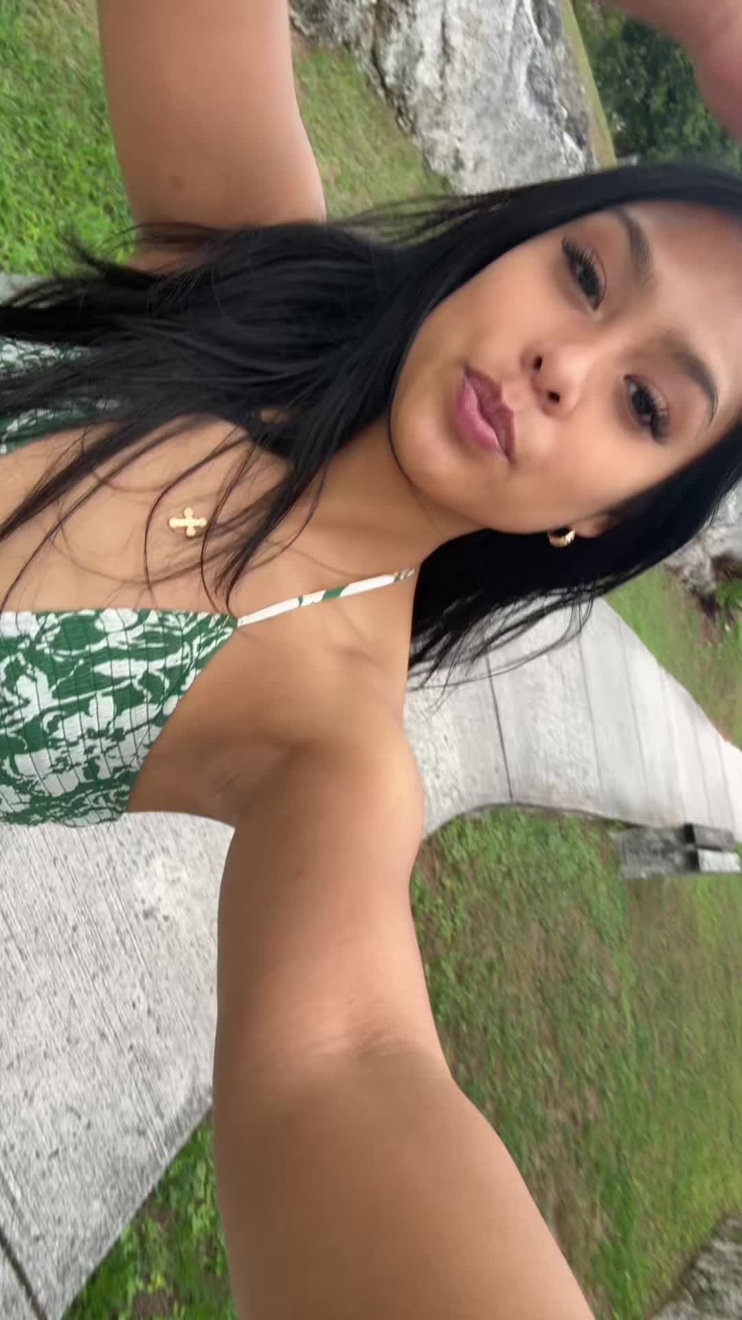 @_.merielle