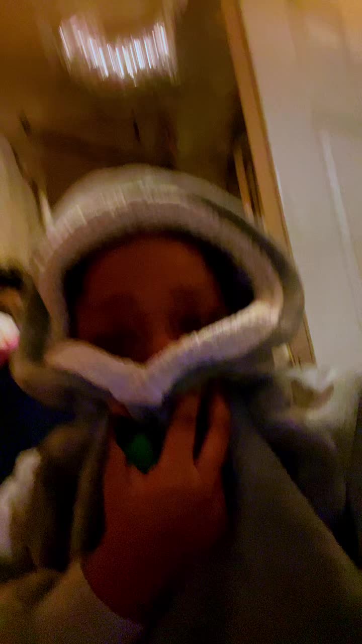 @Dee_nuggss