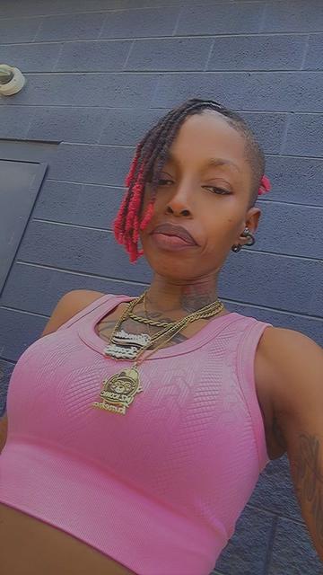 @MzIconic