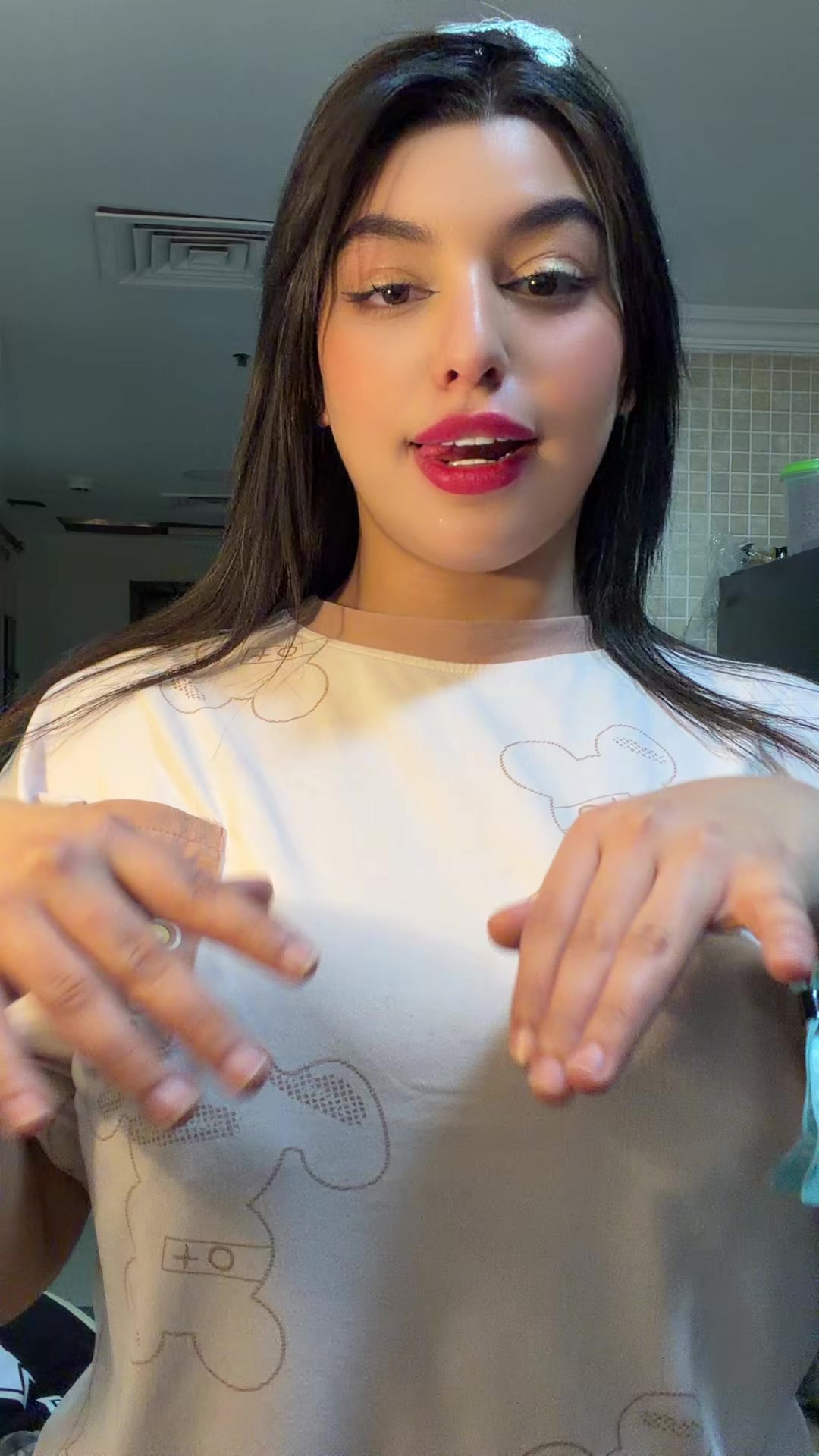 @Soltana Youssra