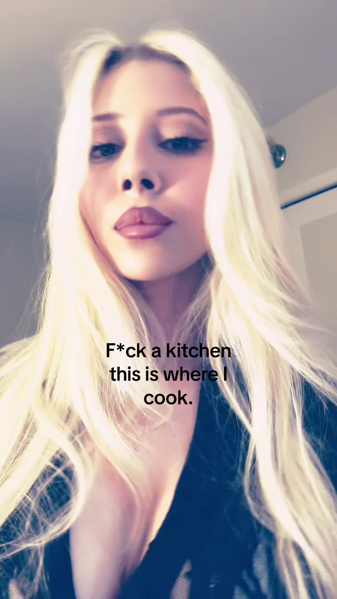 @𝓜𝓲𝓷𝓪🥀