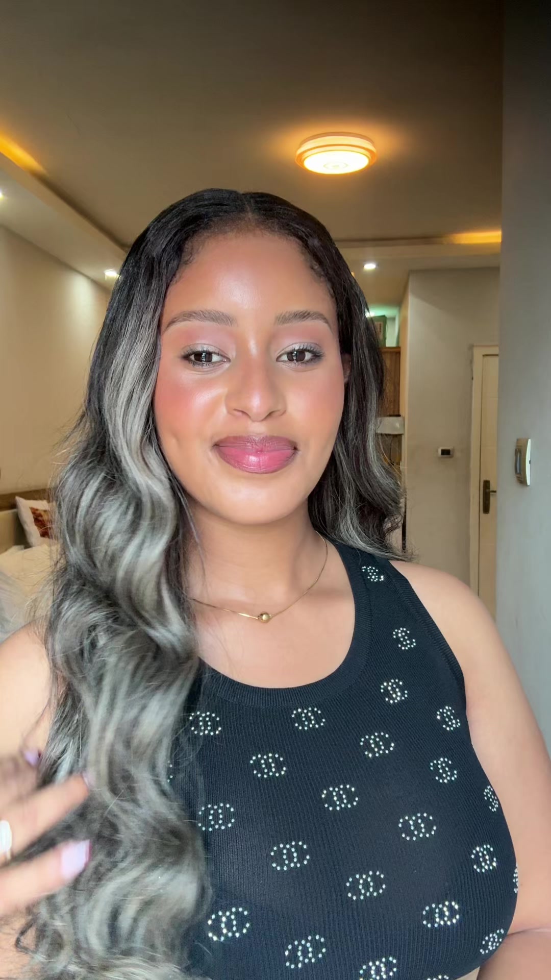 @Bella (እ-ኑ)