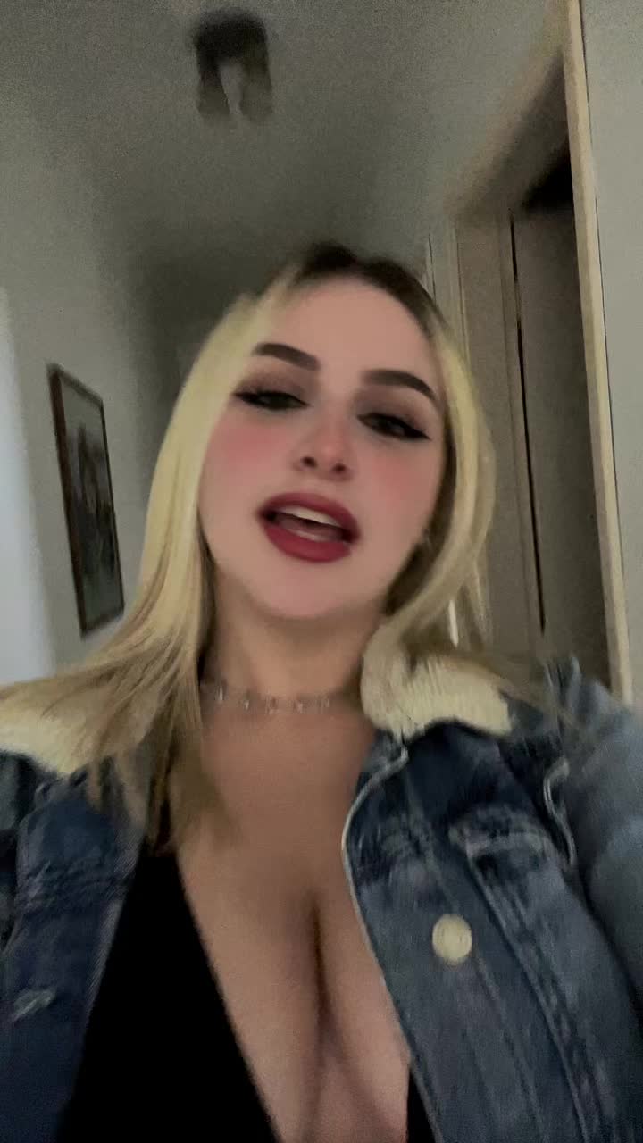 @veecarcanholo