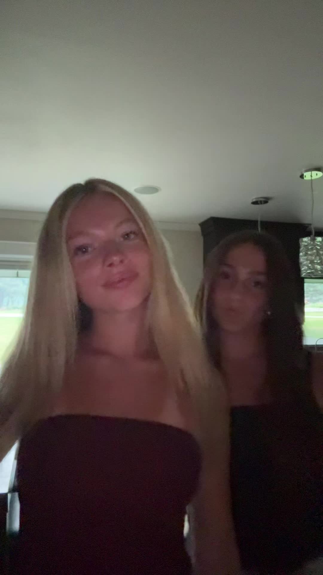 @Sienna