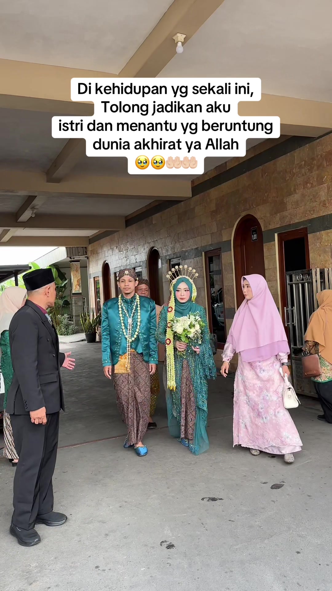@AISYABRILLIANTI MUA SOLO