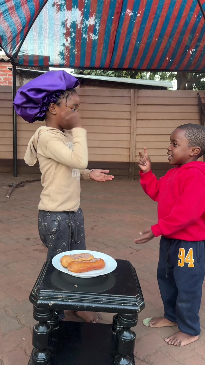 @Nellysharmy🇿🇼(NzwaraFamily)