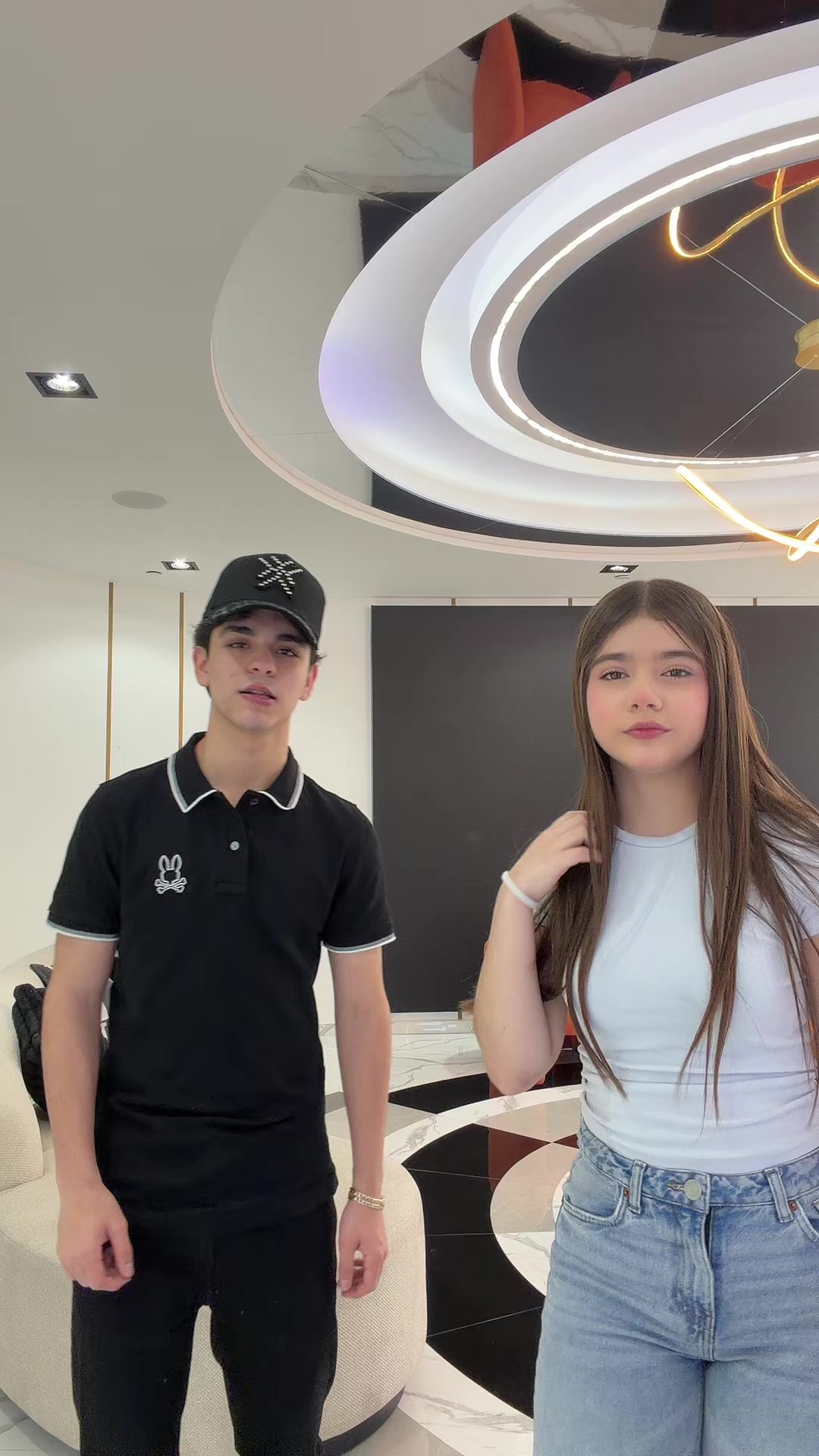 @𝒚𝒂𝒓𝒆𝒎𝒊